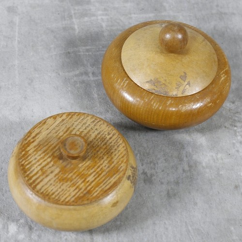 Alte holzdose schale mit - schale,