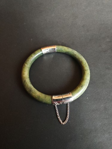 Armreif aus spinat - aus, jade