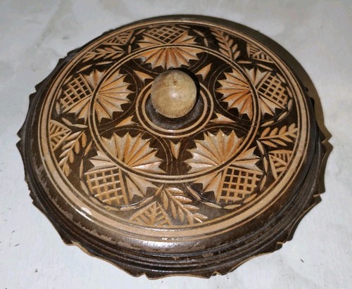 Vintage holzdose mit deckel - vintage,