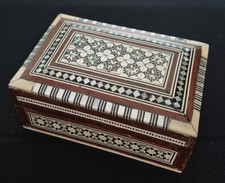 INTARSIEN HOLZ-KÄSTCHEN